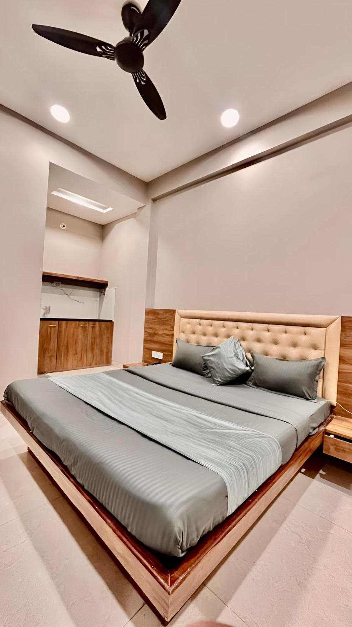 Hotel Evanka Indore Ngoại thất bức ảnh